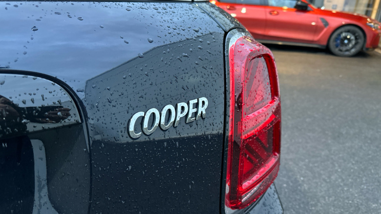 MINI Countryman 1.5 Cooper Classic 5dr Auto [Comfort/Nav+ Pack] Petrol Hatchback